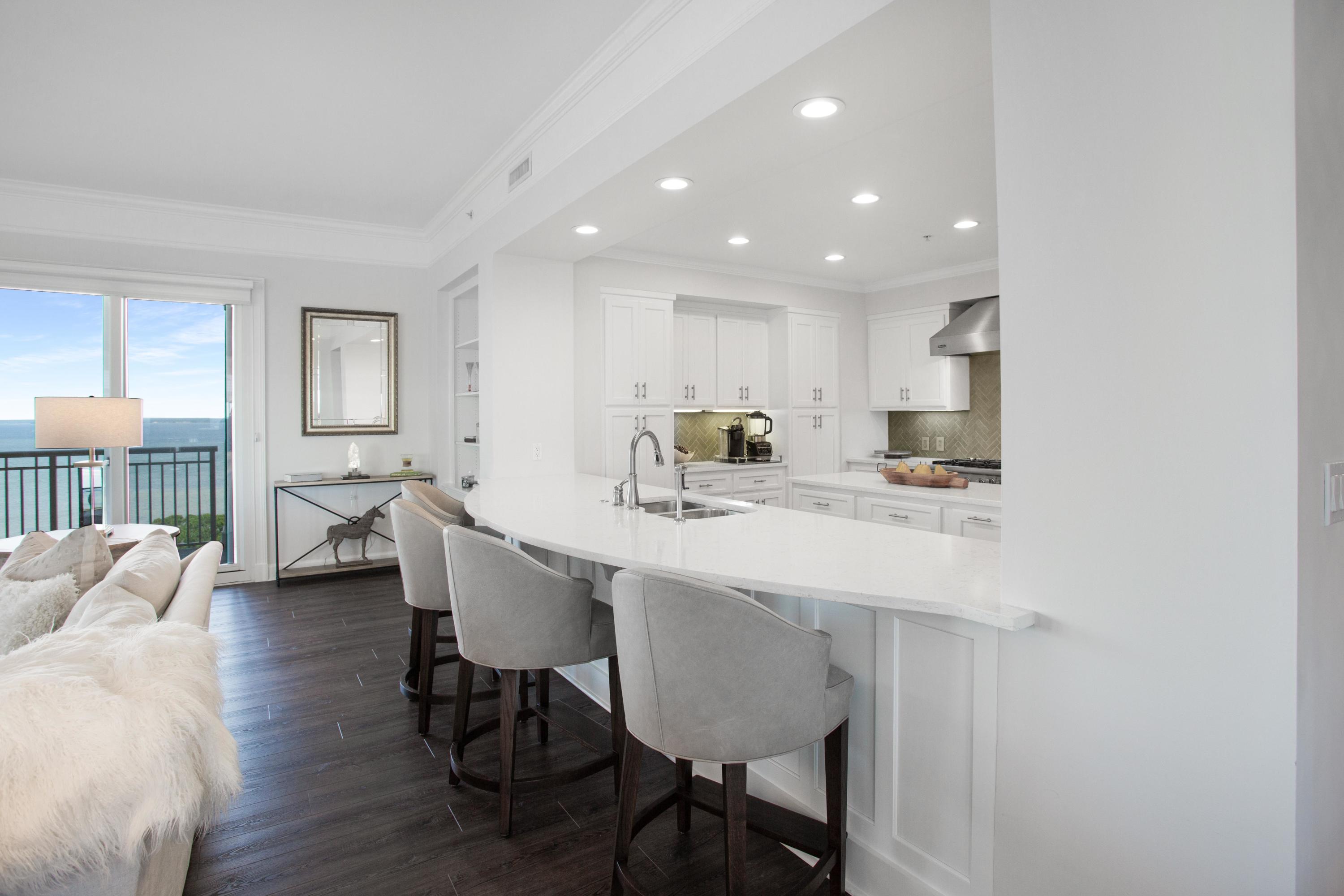 ONE WATER PLACE - Residential