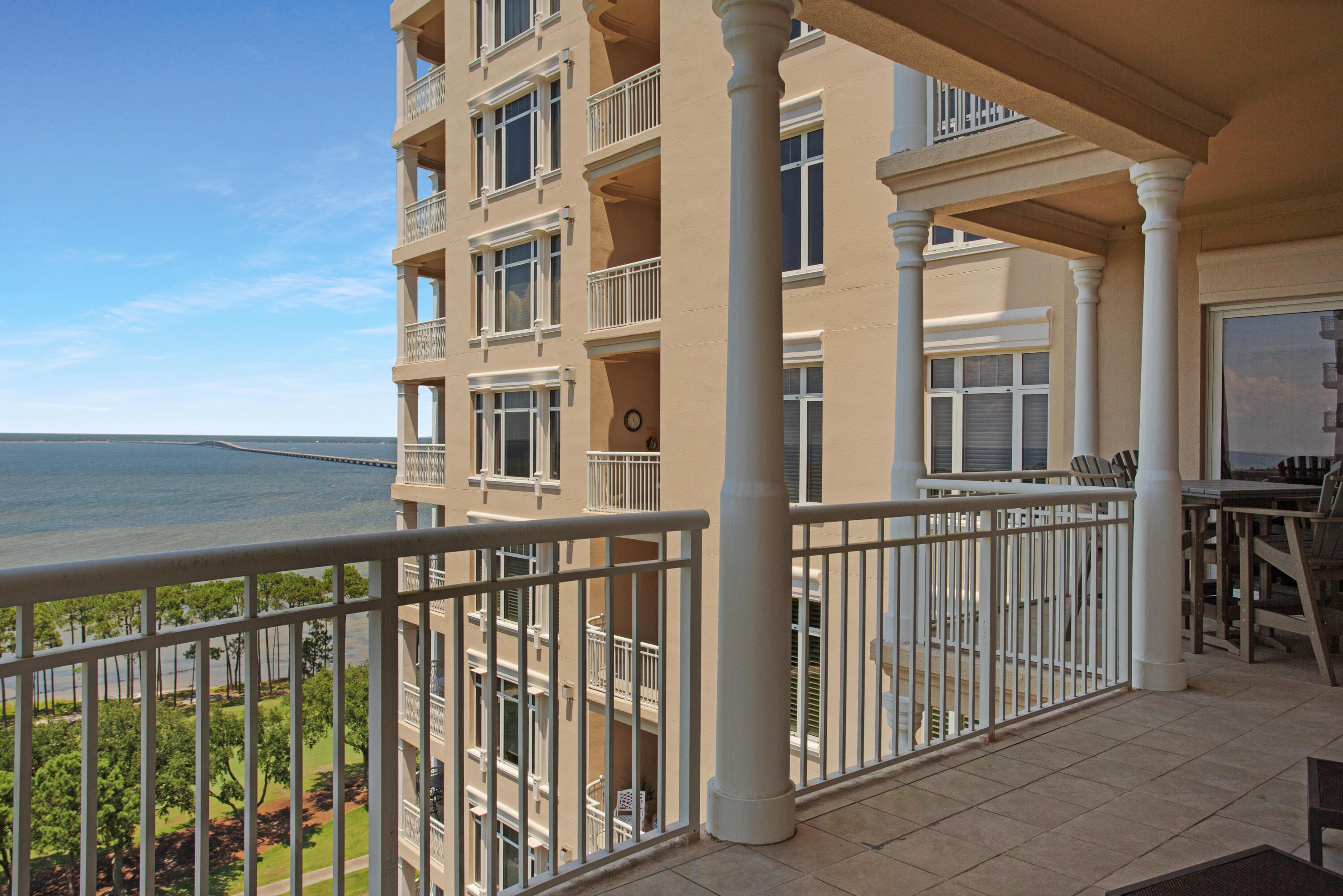 ONE WATER PLACE - Residential
