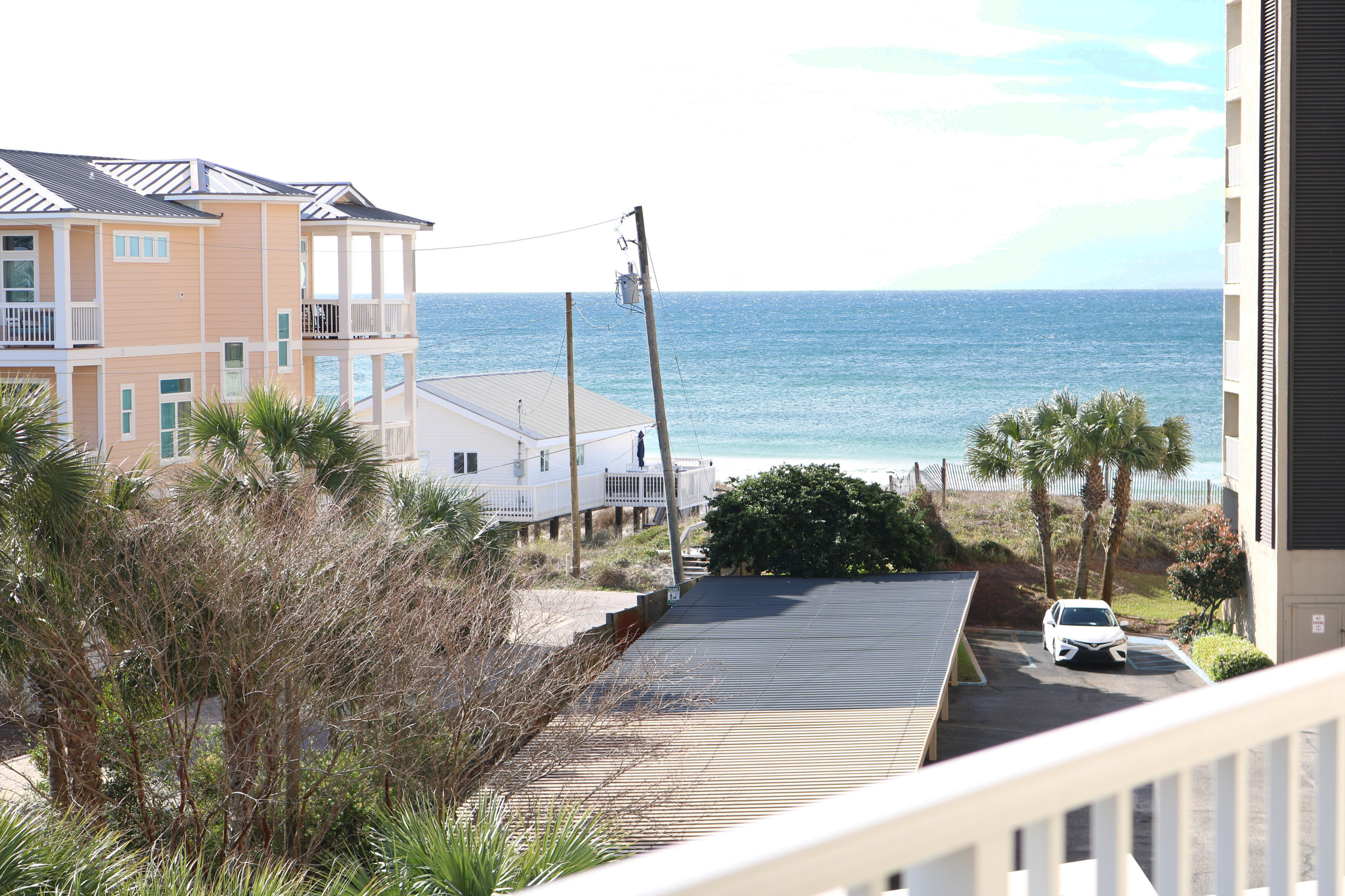 Accpeted Offer with kick-out clause Mainsail unit 333 has been freshly renovated is offered fully furnished and is turn key rental ready. New kitchen, new bedrooms, new bathrooms. Beautiful and durable wood look porcelain tile floors just installed. Smooth ceilings, new hardware, and fresh paint. Spacious balcony is accessible through the living room & master bedroom. The living area is opened with views of the beach and gulf.