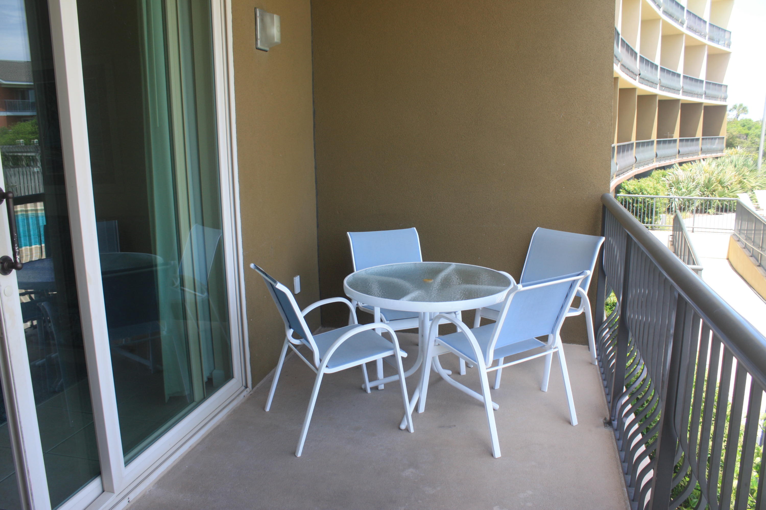 BEACH RESORT - Residential