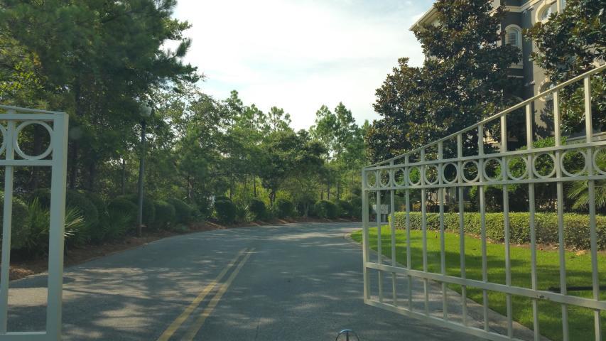 SEAVIEW VILLAS - Residential