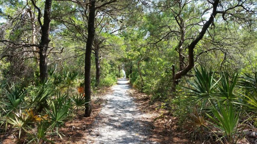 SEAVIEW VILLAS - Residential