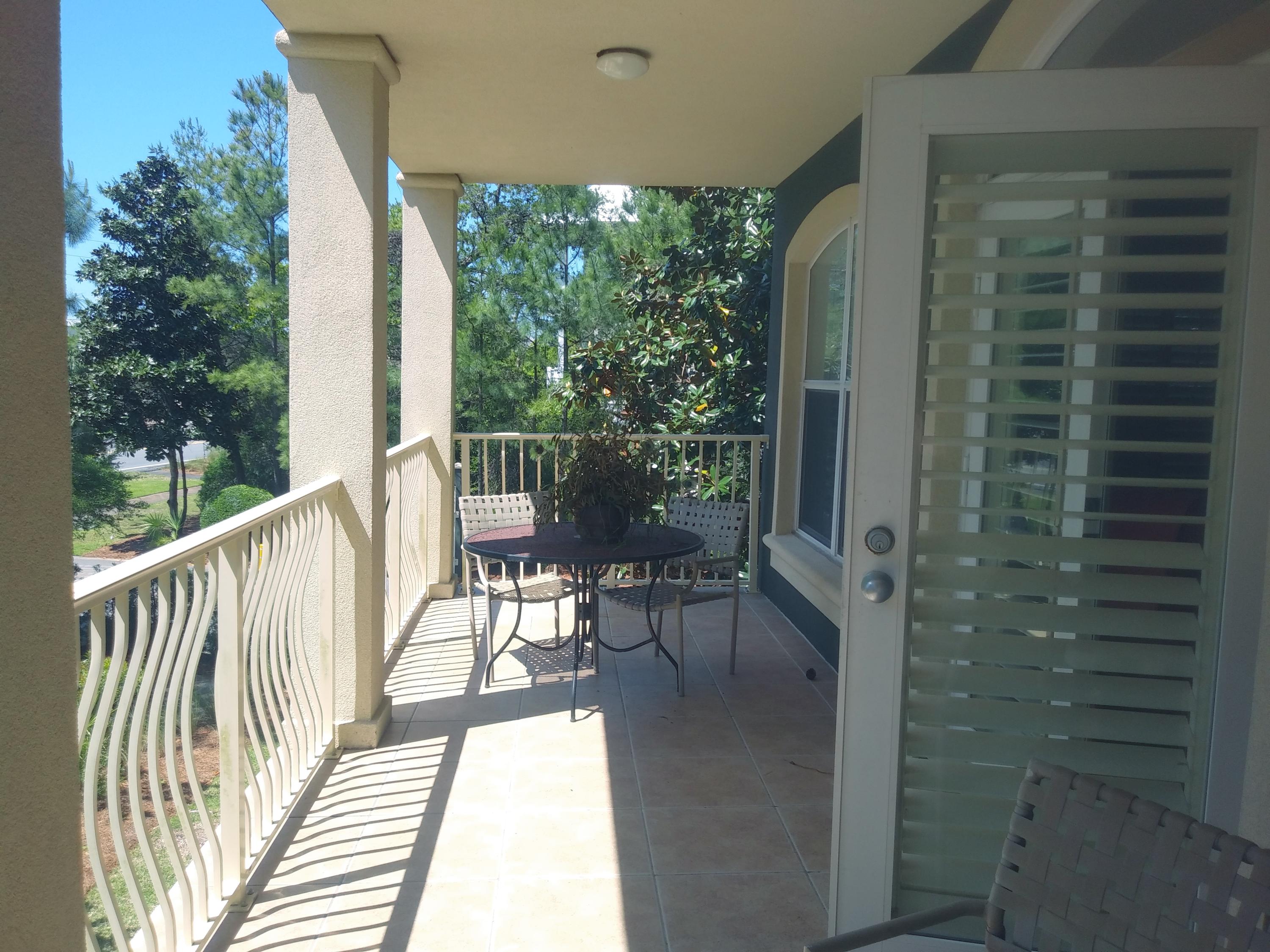 SEAVIEW VILLAS - Residential