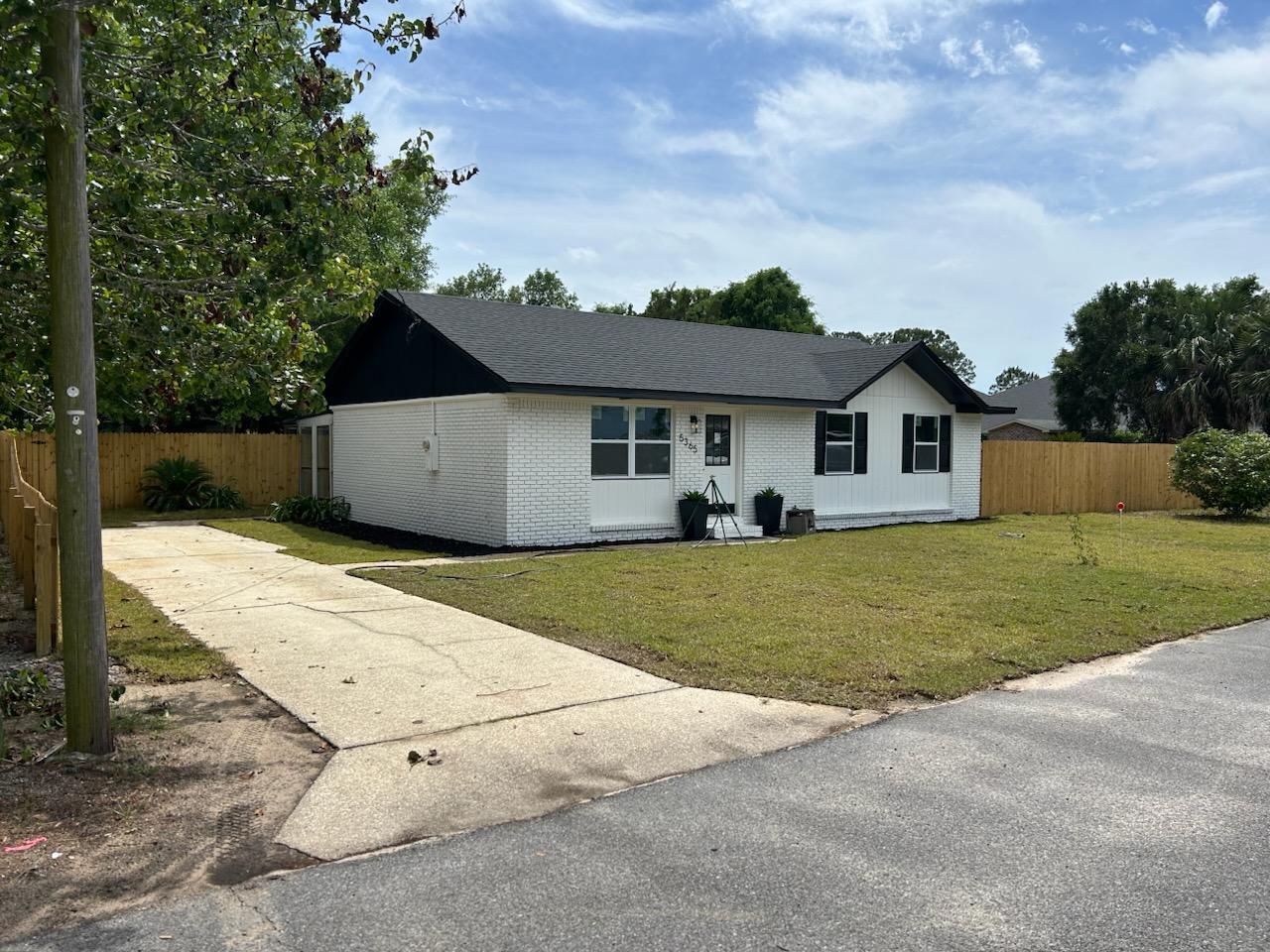 NO RECORDED SUBDIVISION - Residential