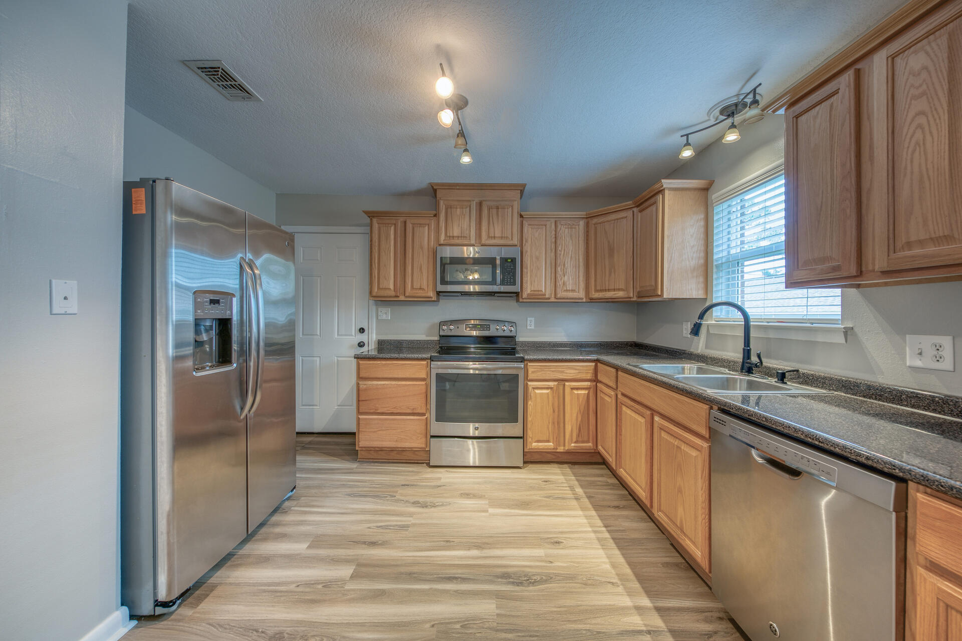 WYNNEHAVEN BEACH ESTATES - Residential