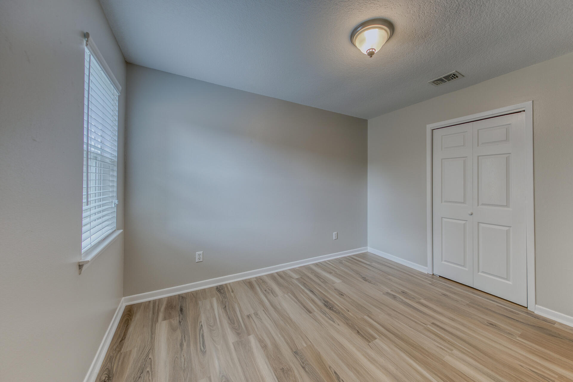 WYNNEHAVEN BEACH ESTATES - Residential