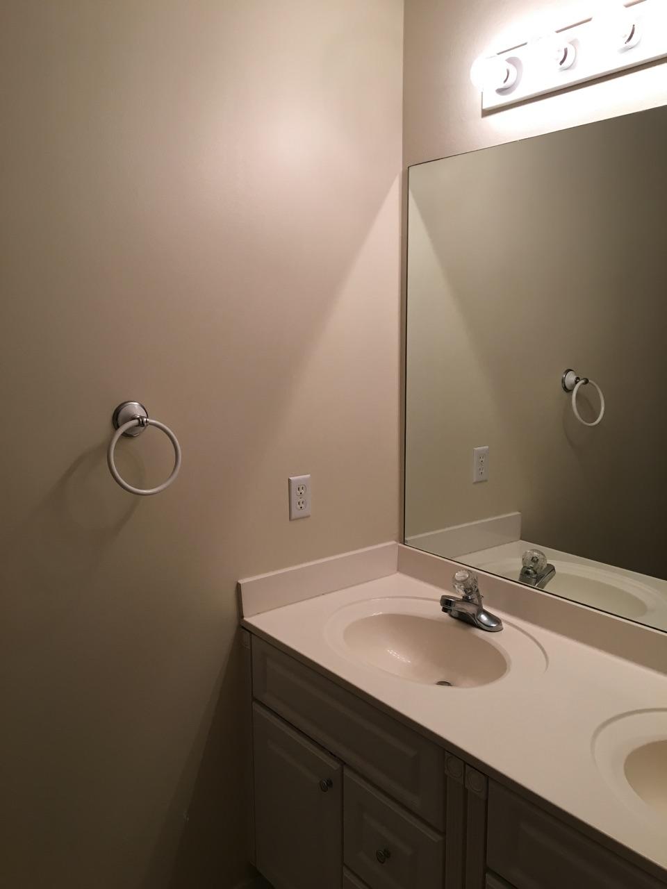 ROLLING HILLS ESTATES - Residential Lease