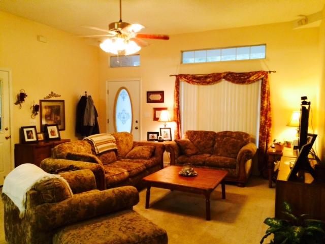 ROLLING HILLS ESTATES - Residential Lease