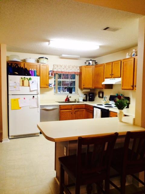 ROLLING HILLS ESTATES - Residential Lease