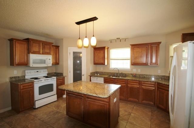 SKY RIDGE ESTATES 1ST ADD - Residential