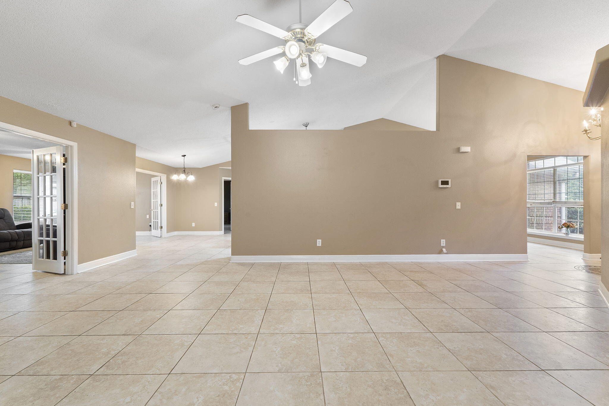 CROWN POINTE - Residential