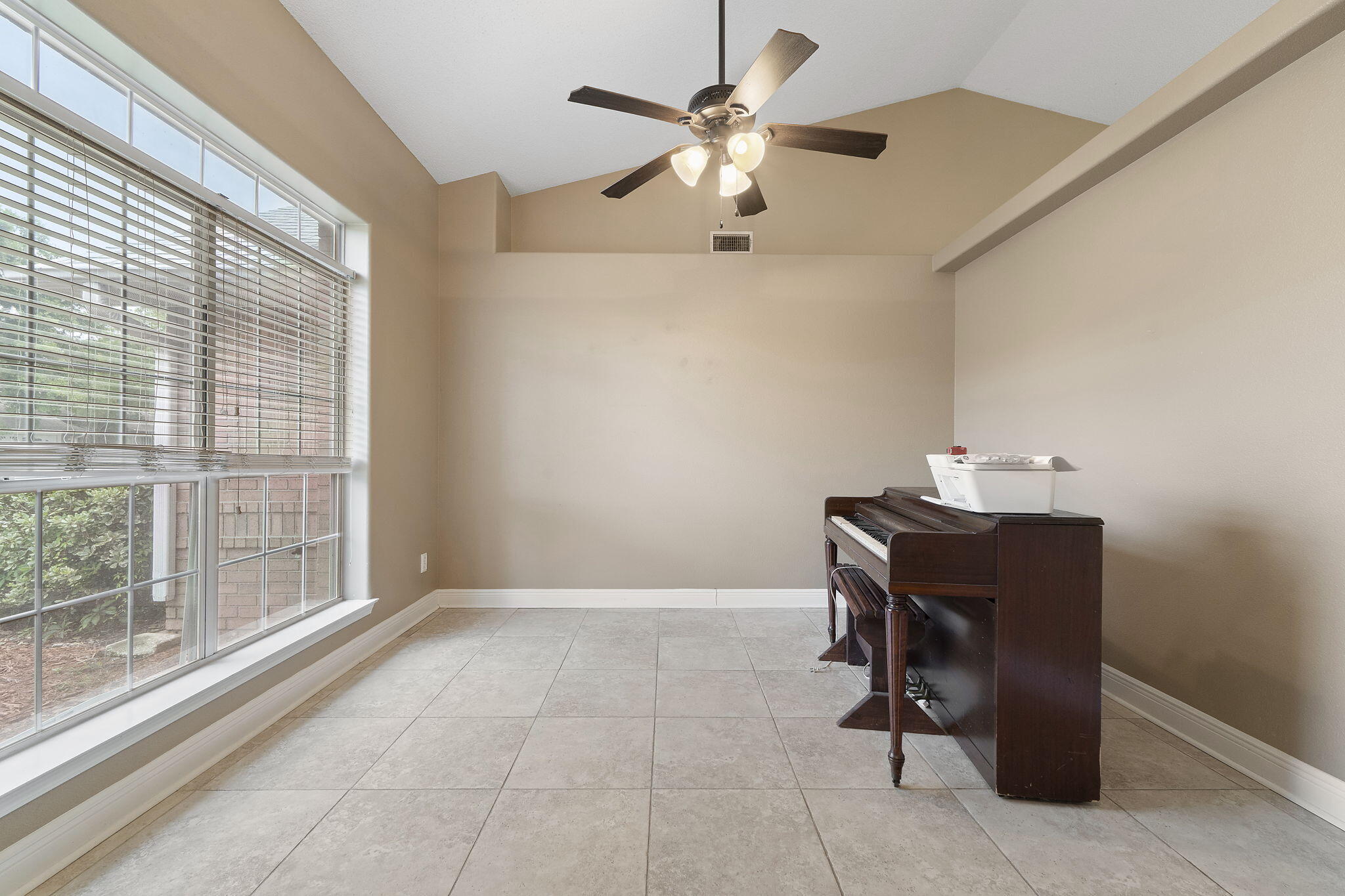 CROWN POINTE - Residential