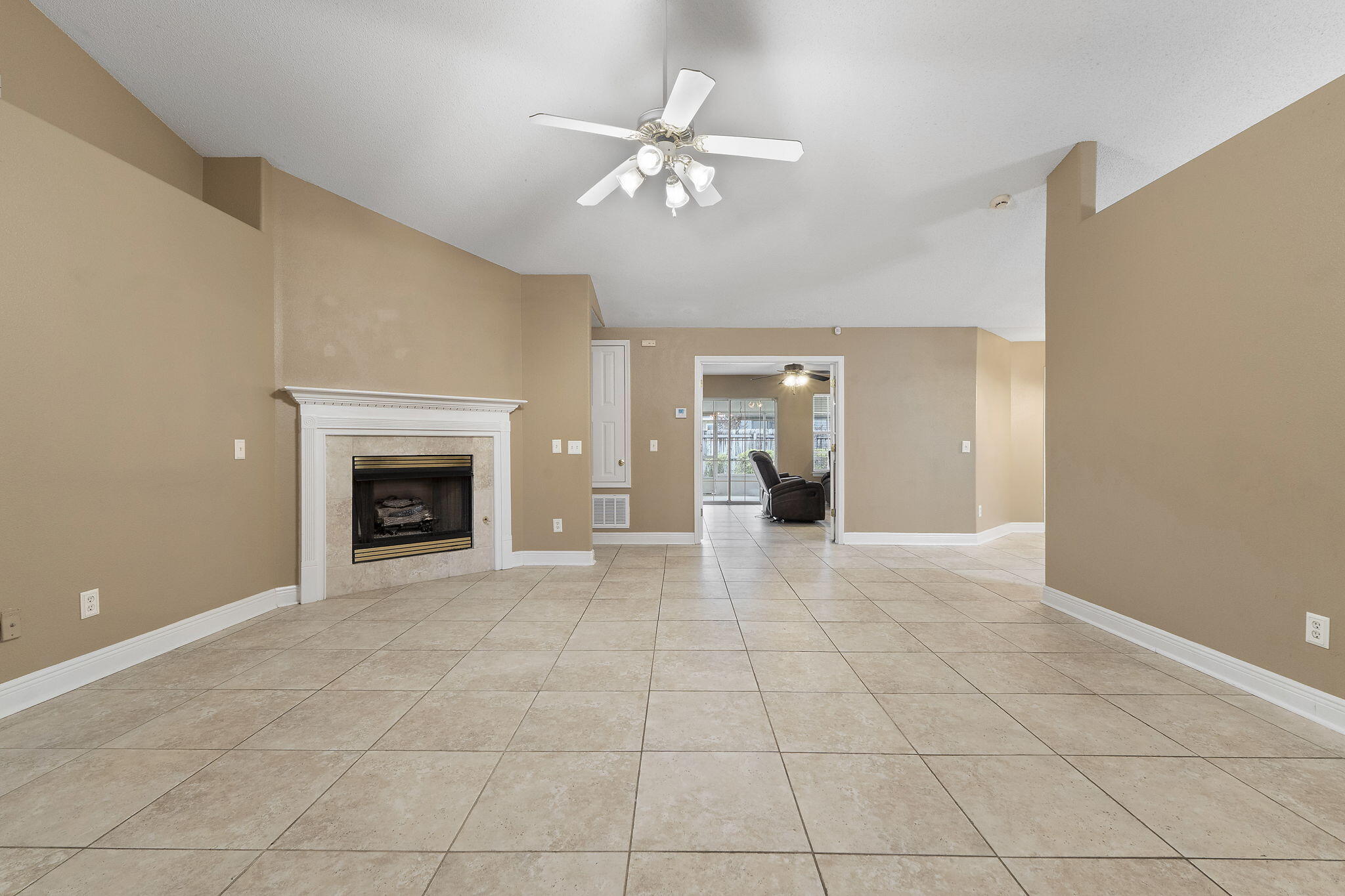 CROWN POINTE - Residential