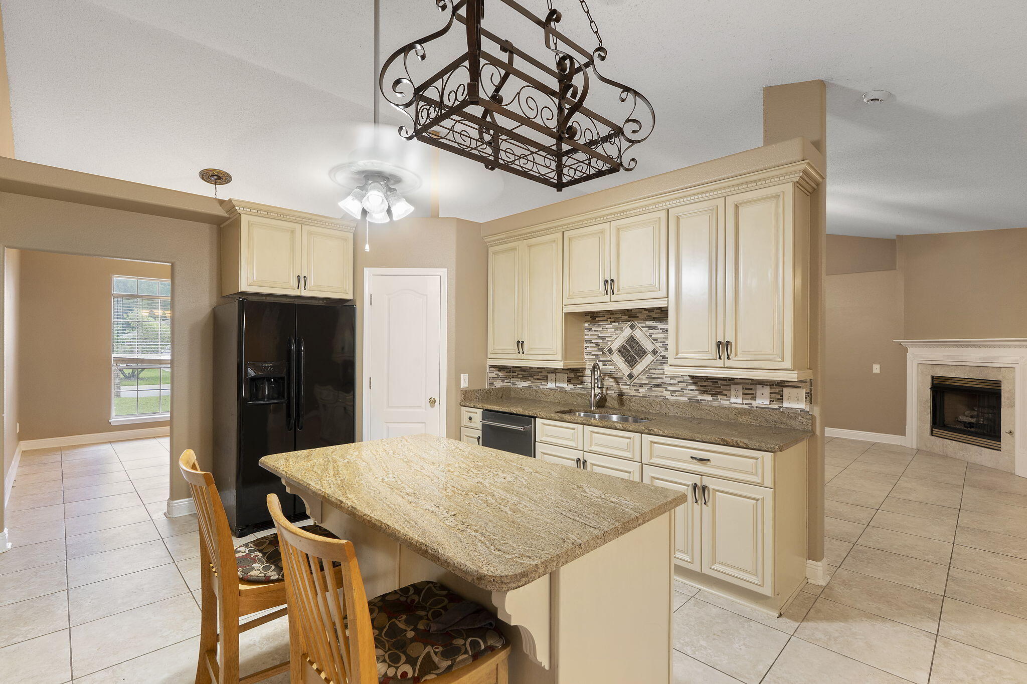 CROWN POINTE - Residential