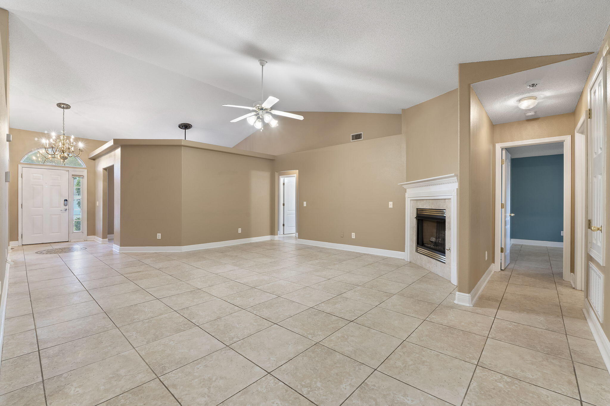 CROWN POINTE - Residential