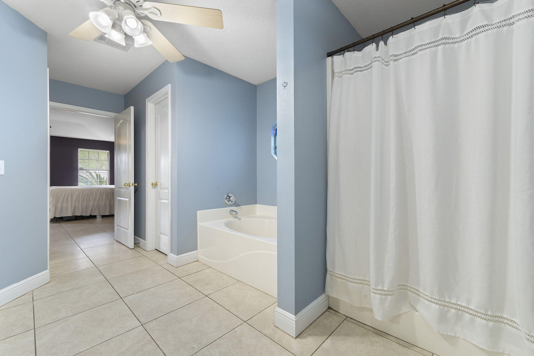 CROWN POINTE - Residential