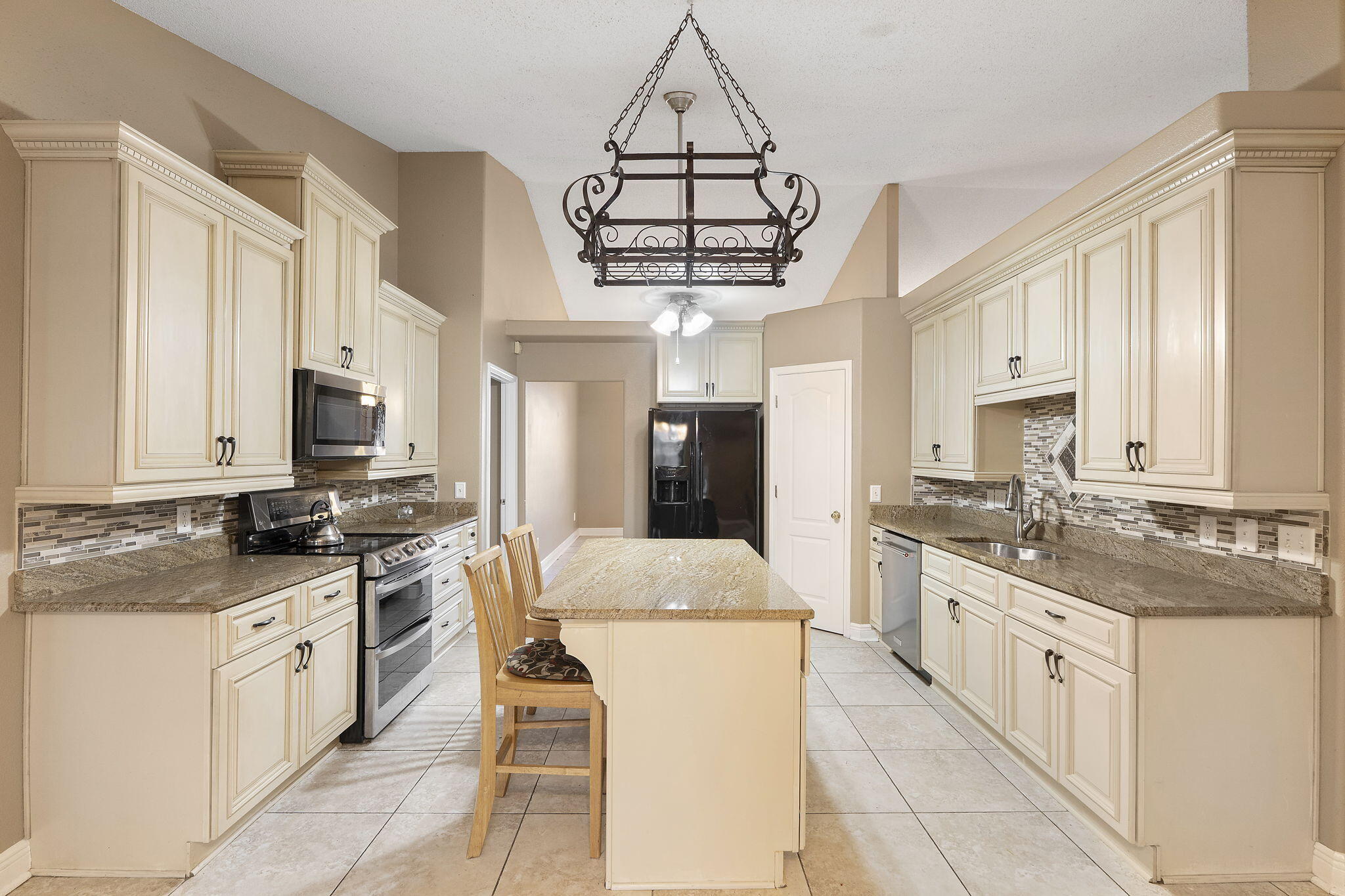CROWN POINTE - Residential