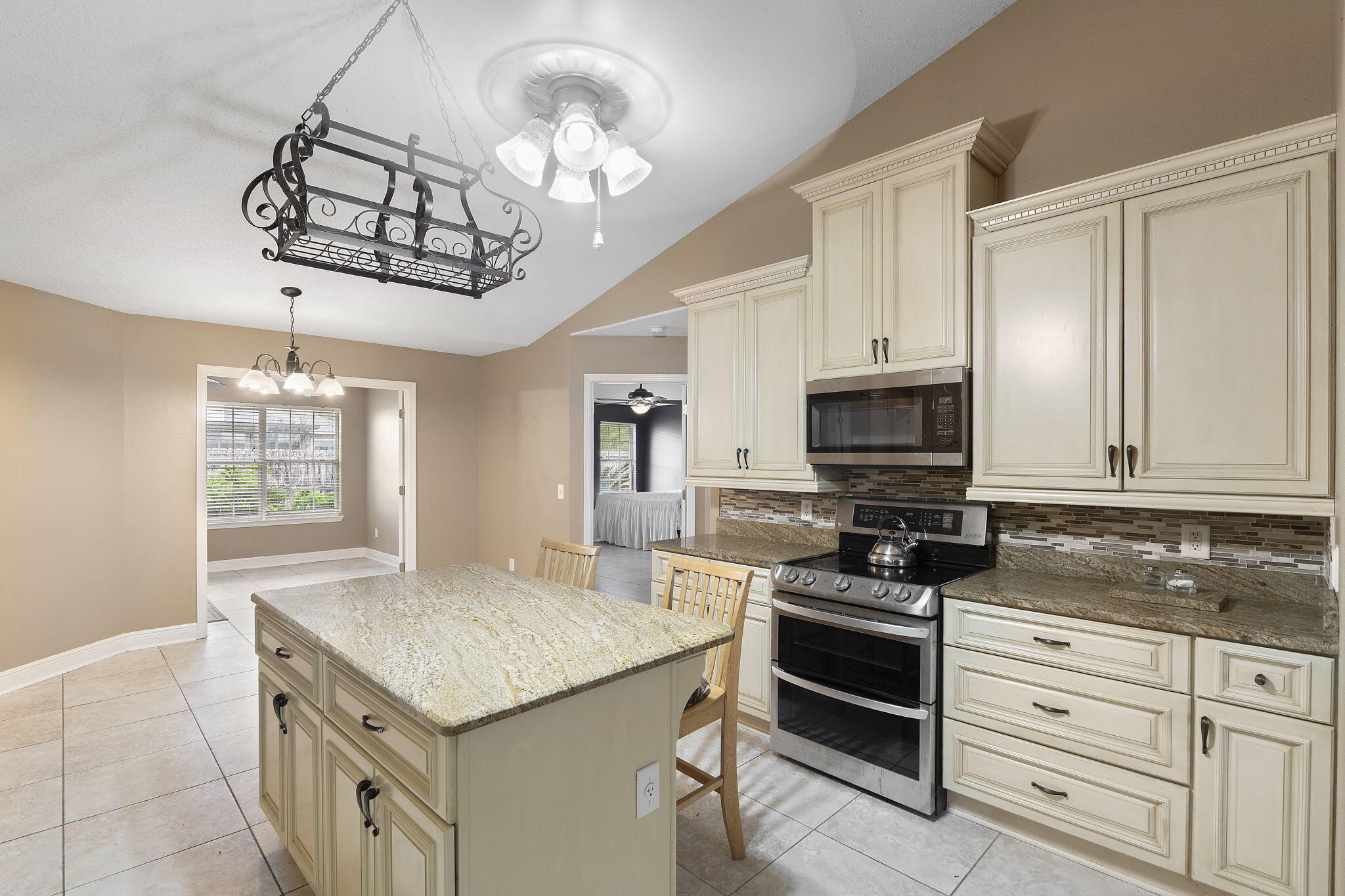 CROWN POINTE - Residential