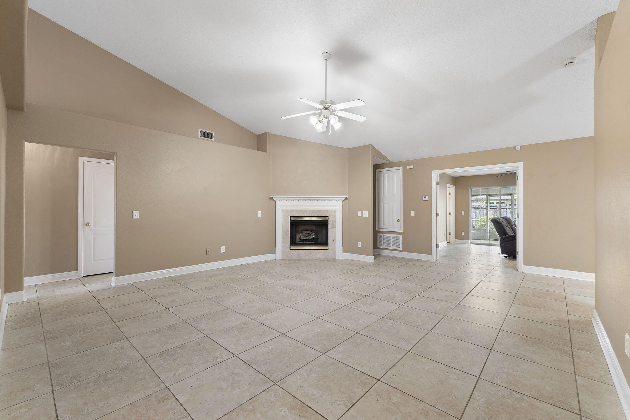 CROWN POINTE - Residential