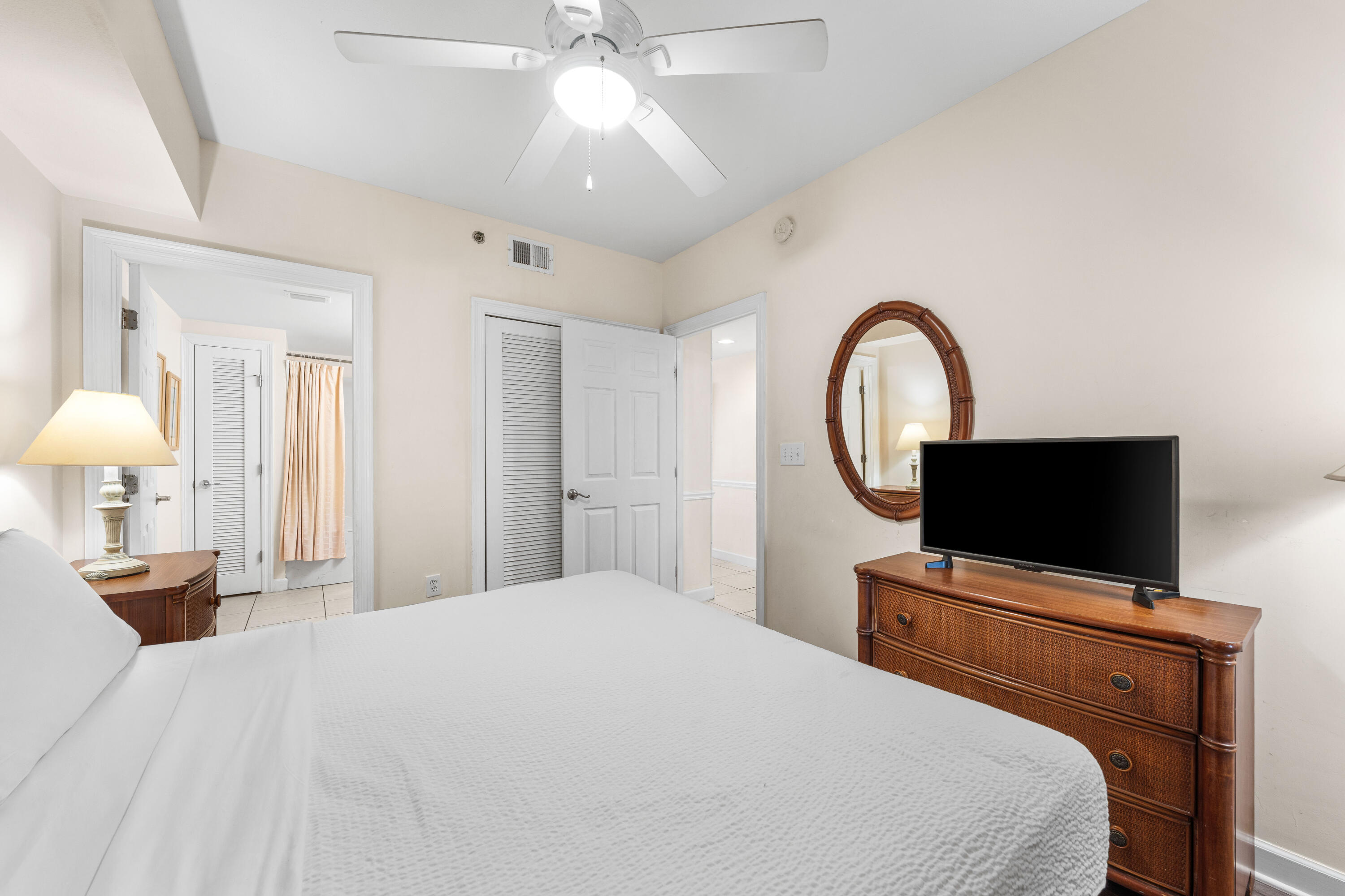 STERLING SHORES - Residential