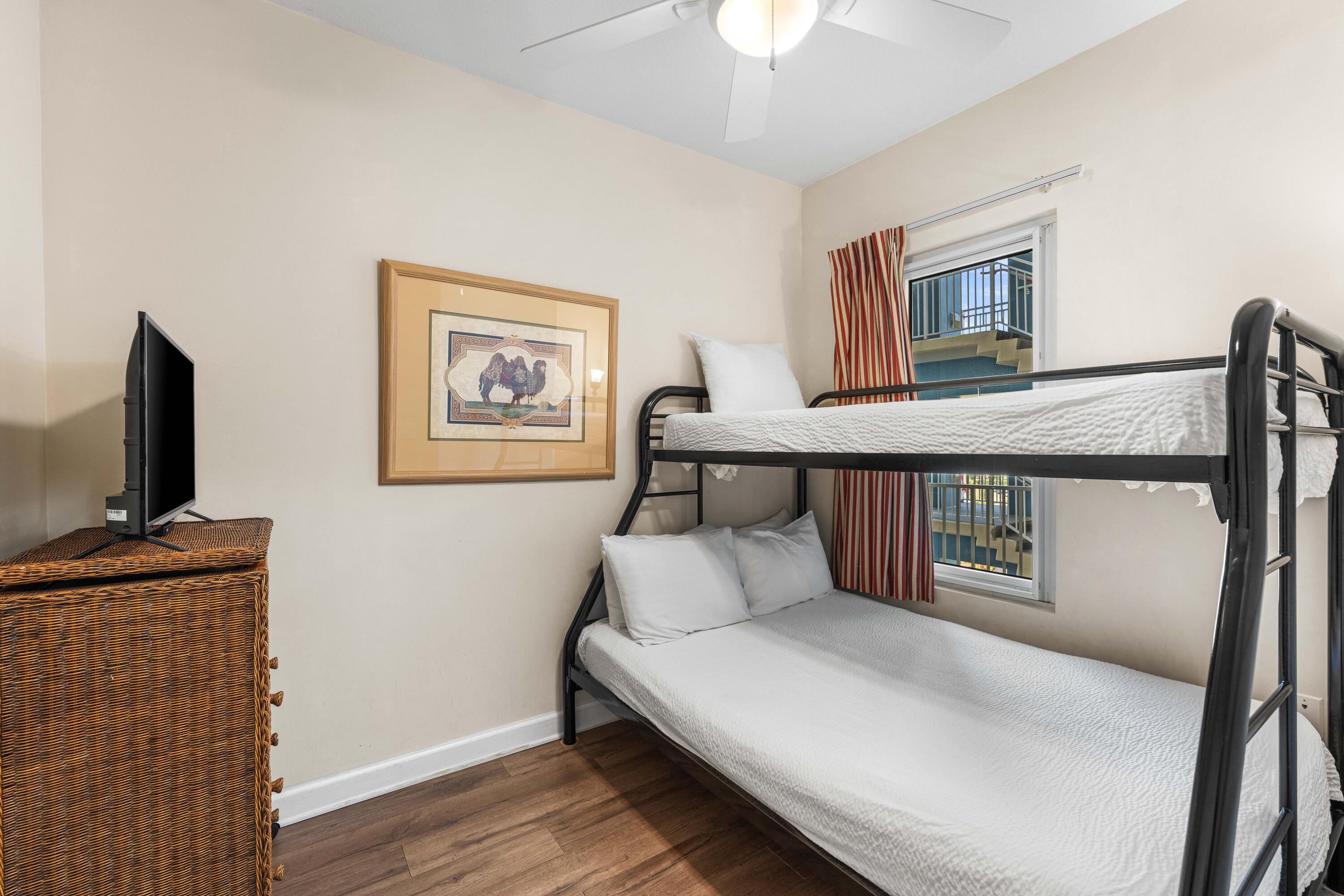 STERLING SHORES - Residential