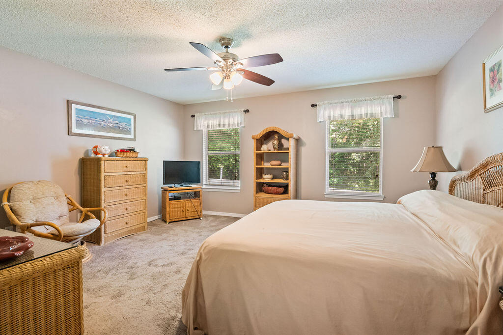 COUNTRYVIEW ESTATES 10TH ADDN - Residential
