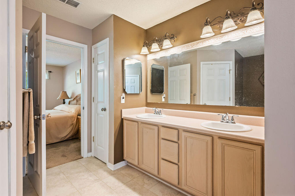 COUNTRYVIEW ESTATES 10TH ADDN - Residential