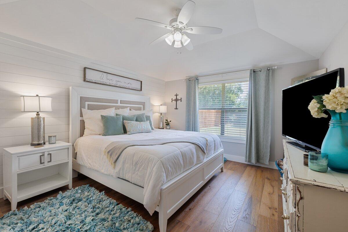 INDIAN LAKE - Residential