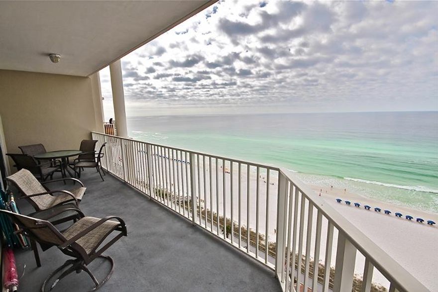 It's All About the View! Enjoy unobstructed Ocean Views from the Living Room and Master Bedroom in this Gorgeous 11th floor Penthouse Level condo. Our beautifully decorated condo at Seascape Resort, in Majestic Sun, offers spectacular views (both east and west) of the Gulf of Mexico from our luxurious 2 king bedroom/2 bath Penthouse level condo in Building A! It doesn't get any better than this! Our spacious 1139 s.f. condo is beautifully decorated throughout. Both bedrooms offer king size beds with the master suite overlooking the Gulf. Enjoy your view of the water from the spacious living room which includes large flat screen TV as well as a queen pull-out sleeper. The recently updated fully-equipped kitchen has stainless steel appliances and Corian countertops.