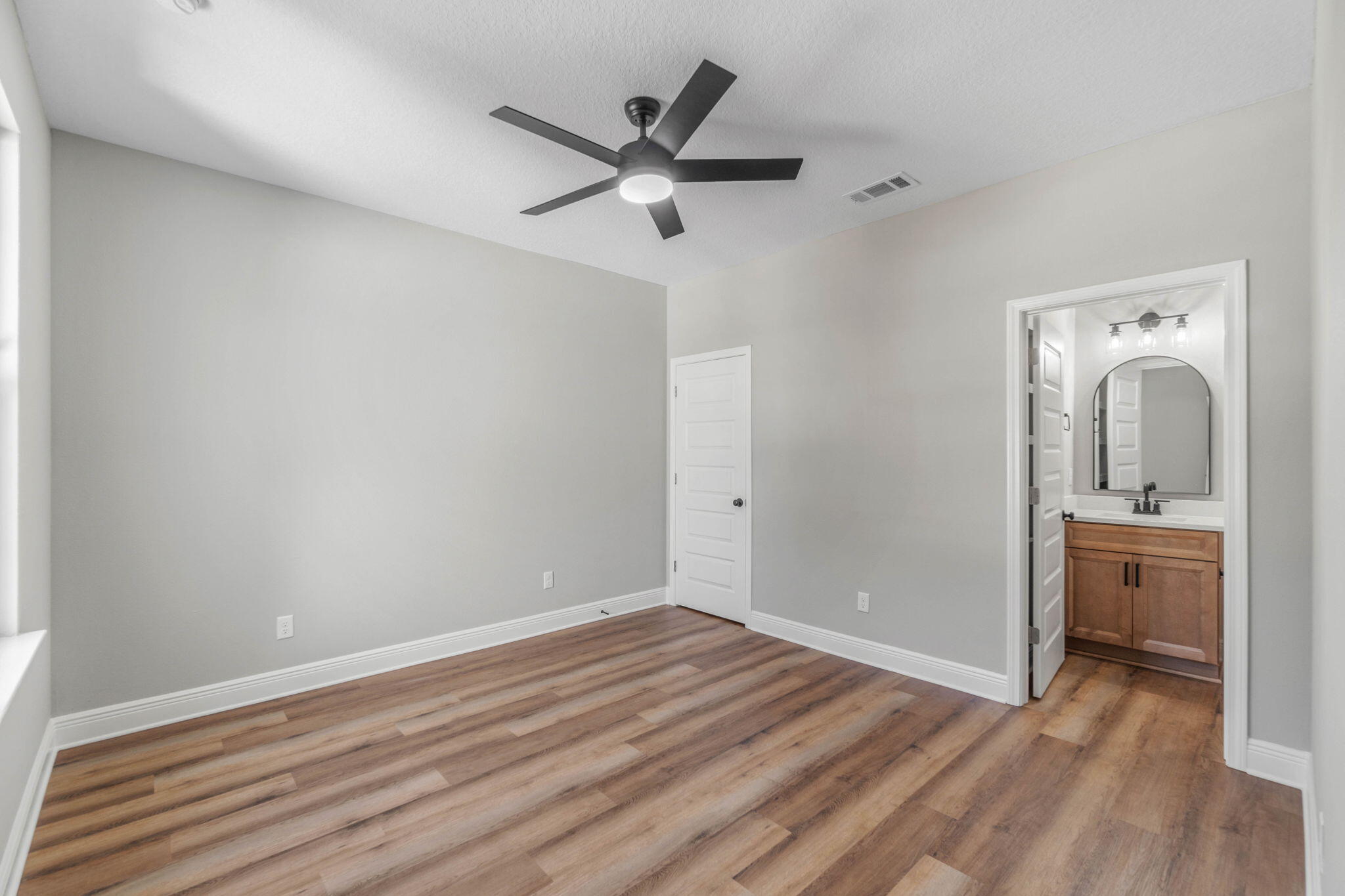 Madelyn Woods - Residential