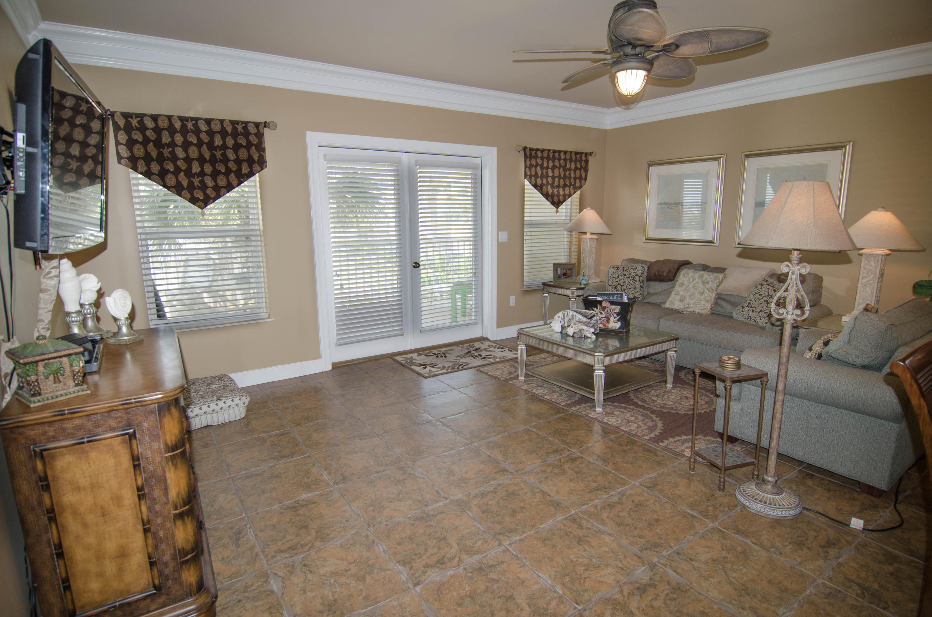 PAVILION PALMS - Residential