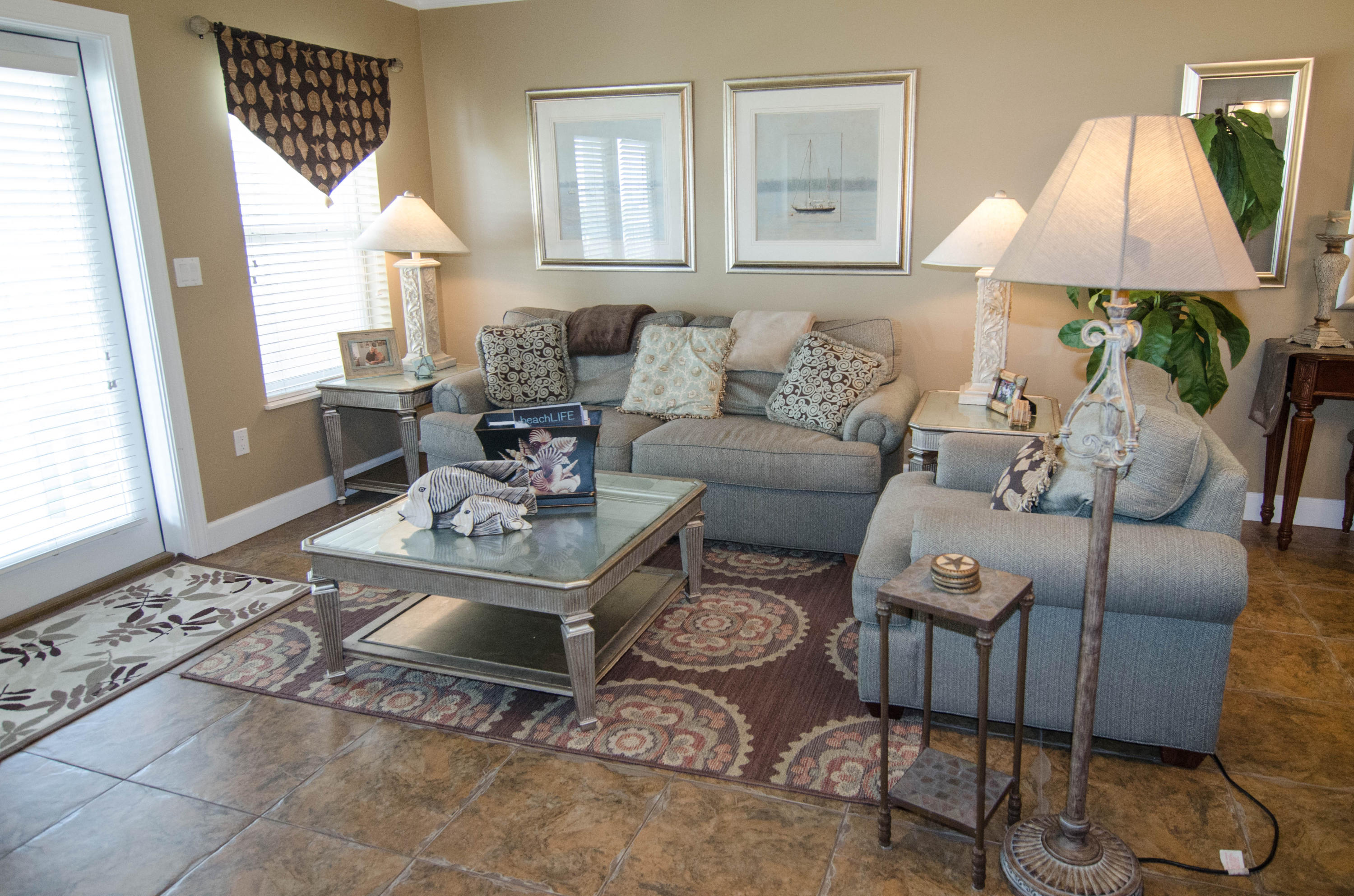 PAVILION PALMS - Residential