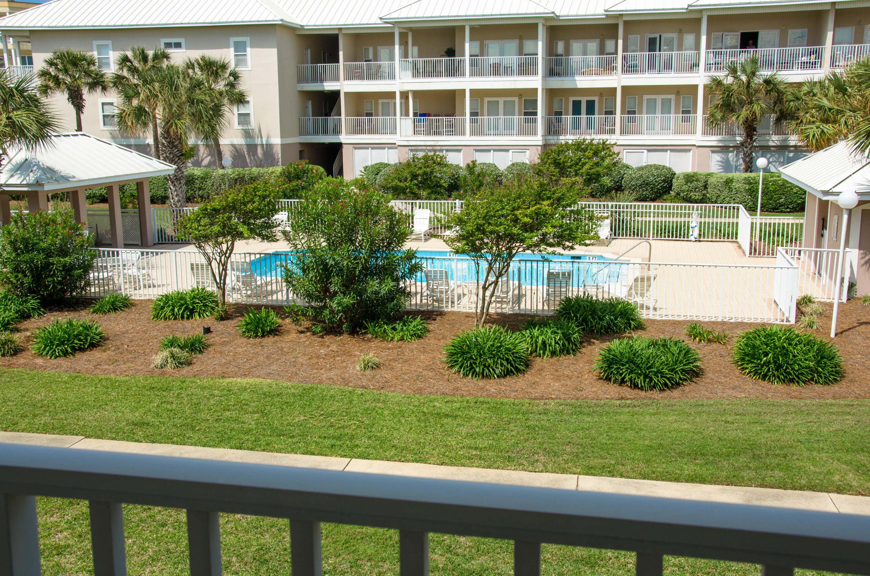 PAVILION PALMS - Residential