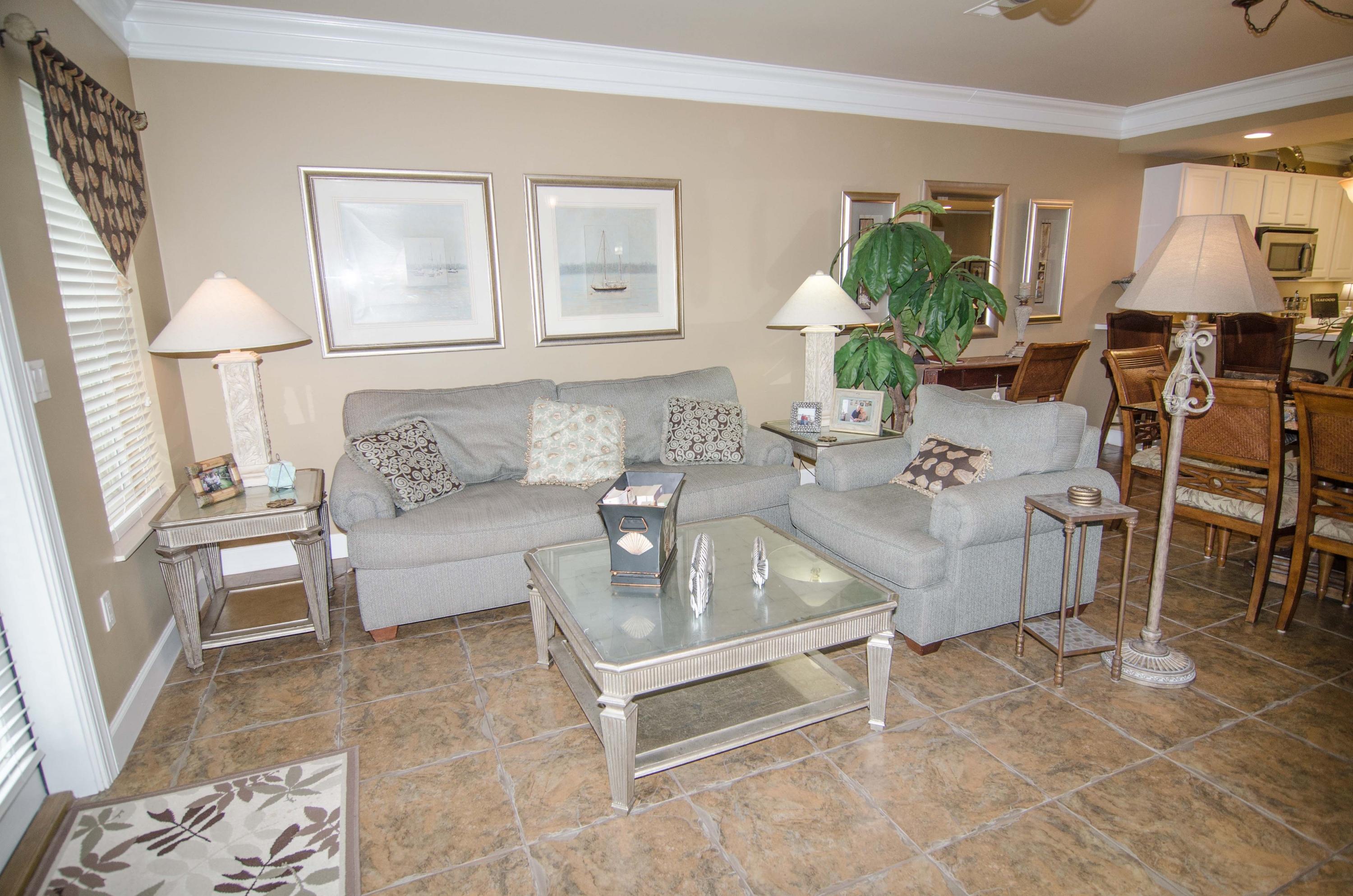 PAVILION PALMS - Residential