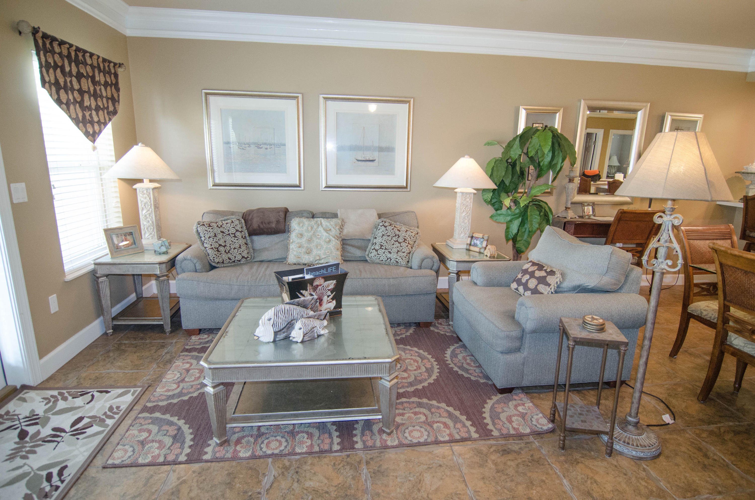 PAVILION PALMS - Residential