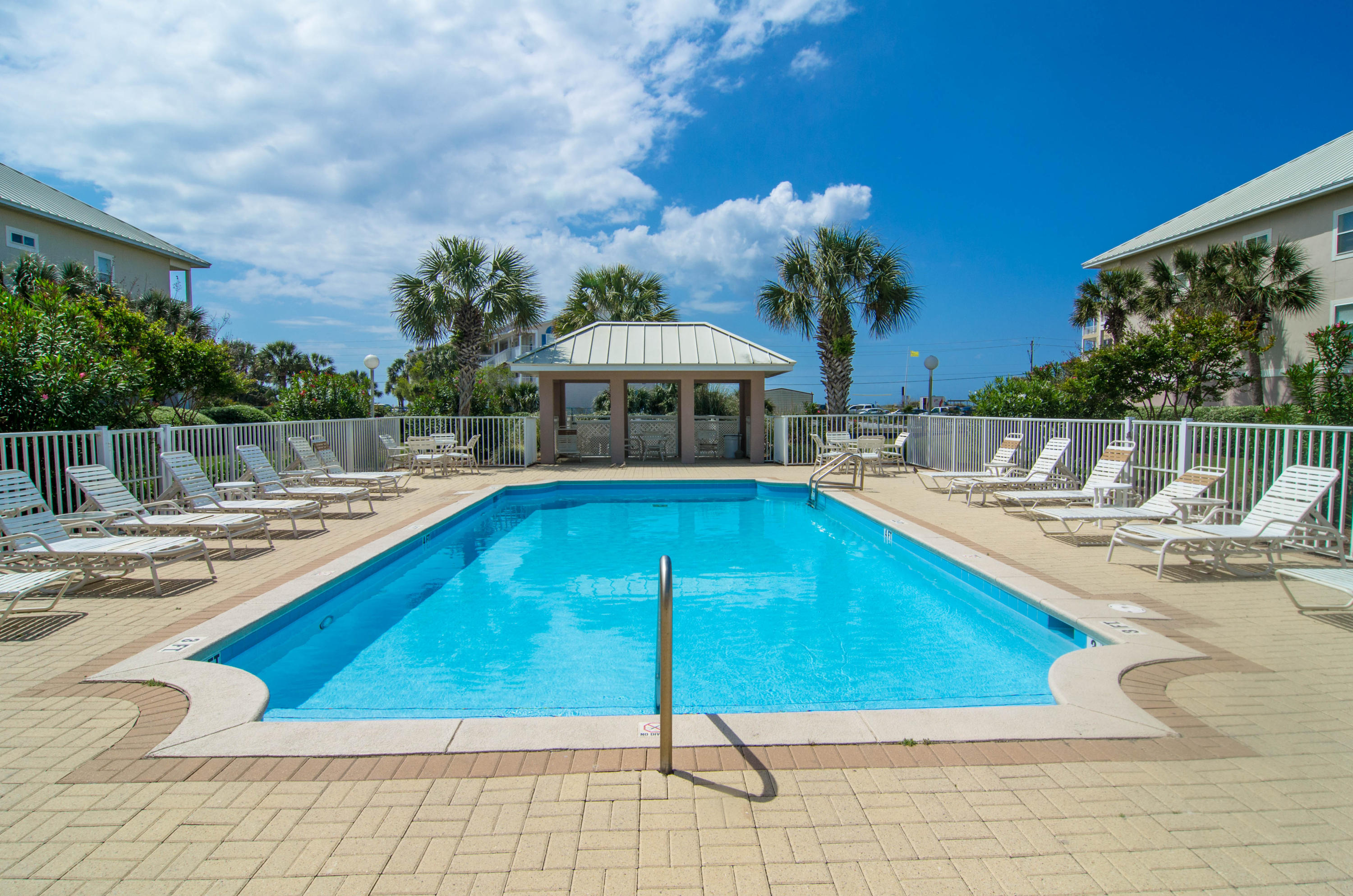 PAVILION PALMS - Residential