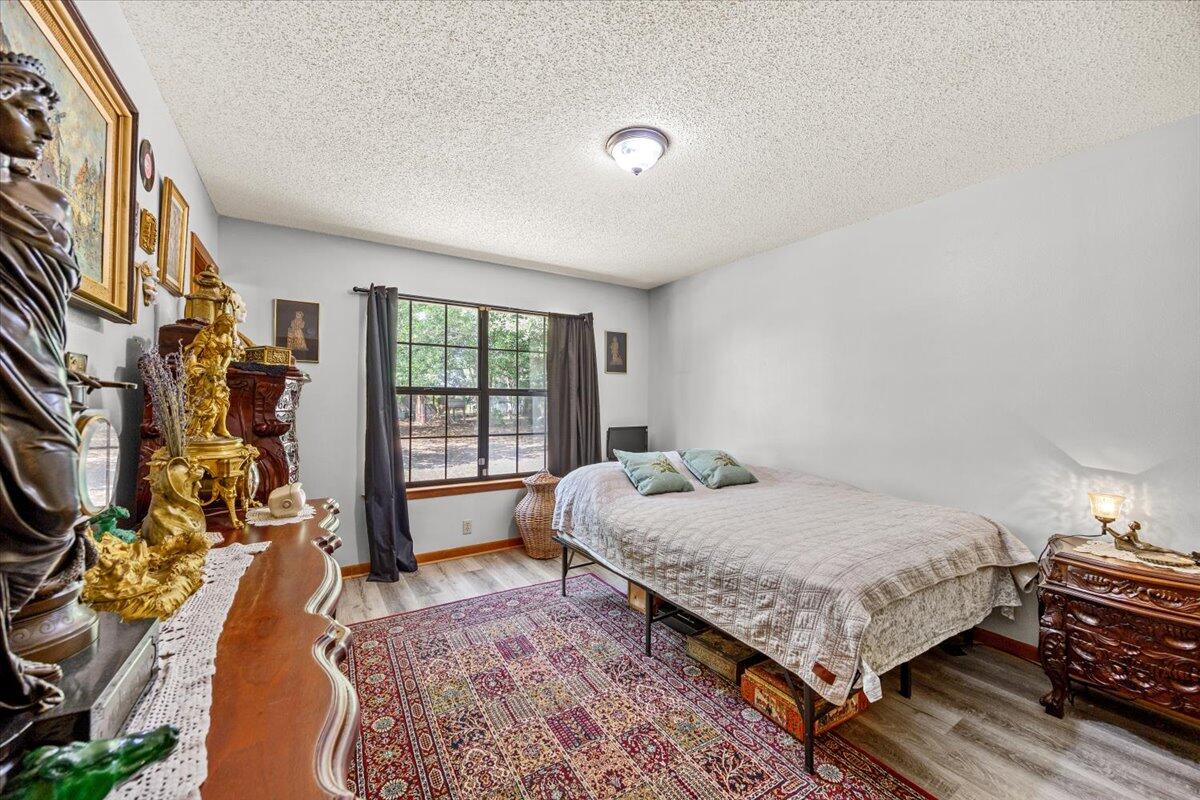 COUNTRYVIEW ESTATES 3RD ADDN - Residential