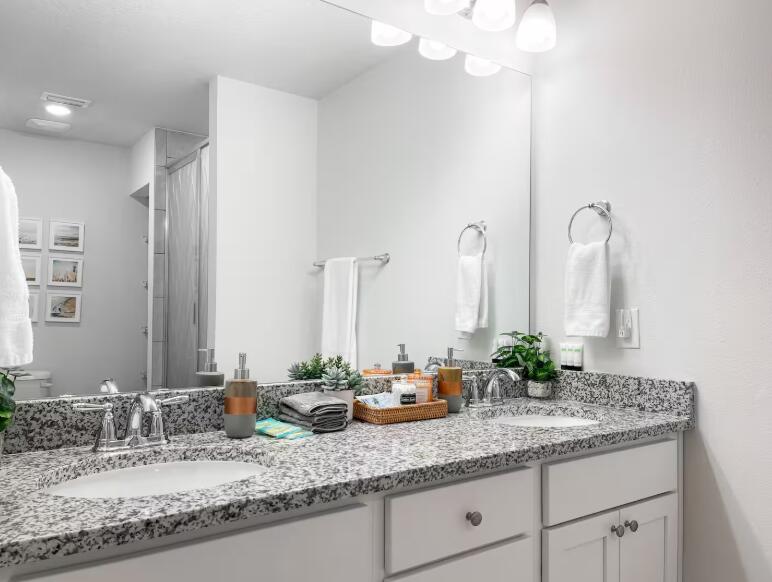 Sandhill Pines - Residential