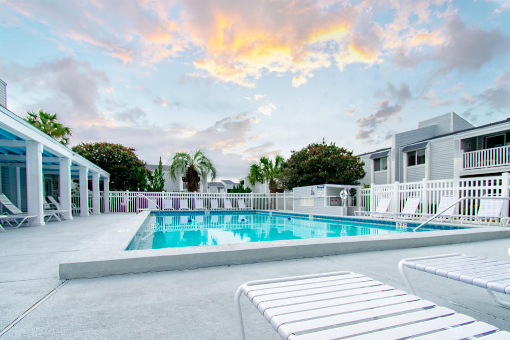 FINISTERRA CONDO - Residential