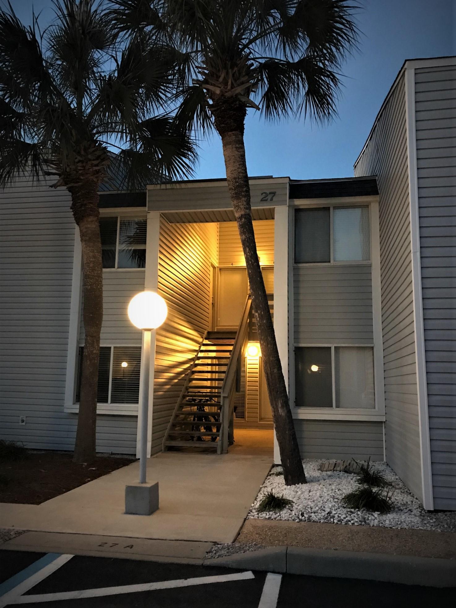 FINISTERRA CONDO - Residential