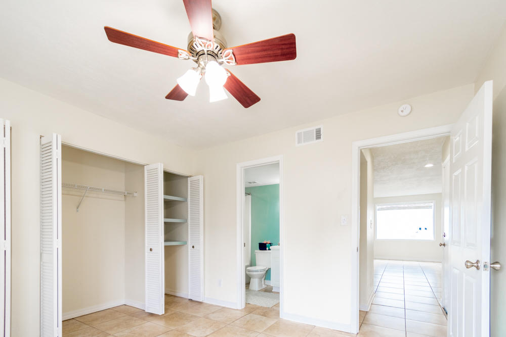 FINISTERRA CONDO - Residential