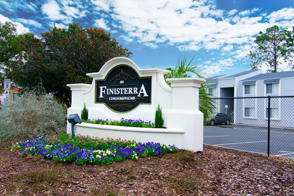 FINISTERRA CONDO - Residential