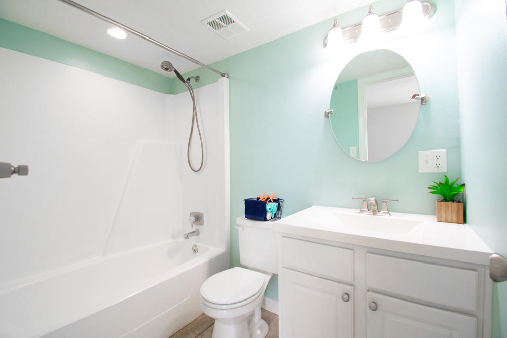 FINISTERRA CONDO - Residential