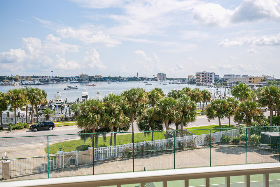 WATERVIEW TOWERS - Residential