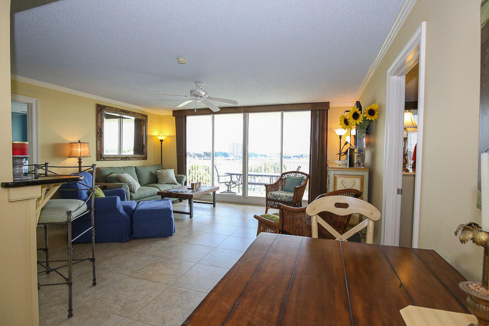 WATERVIEW TOWERS - Residential