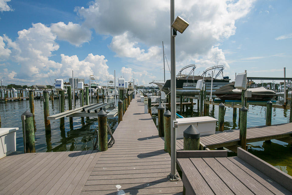 WATERVIEW TOWERS - Residential