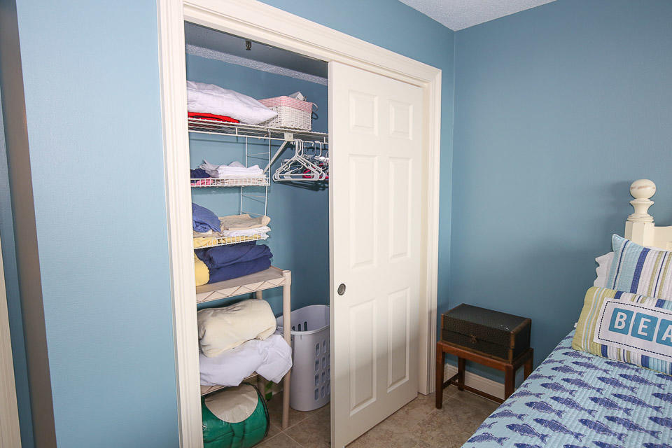 WATERVIEW TOWERS - Residential