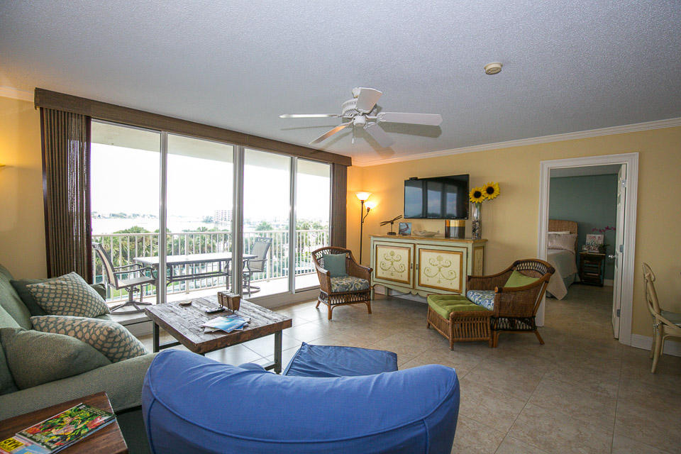 WATERVIEW TOWERS - Residential