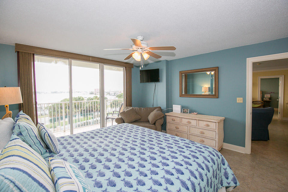 WATERVIEW TOWERS - Residential