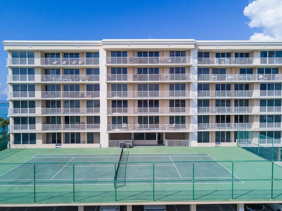 WATERVIEW TOWERS - Residential